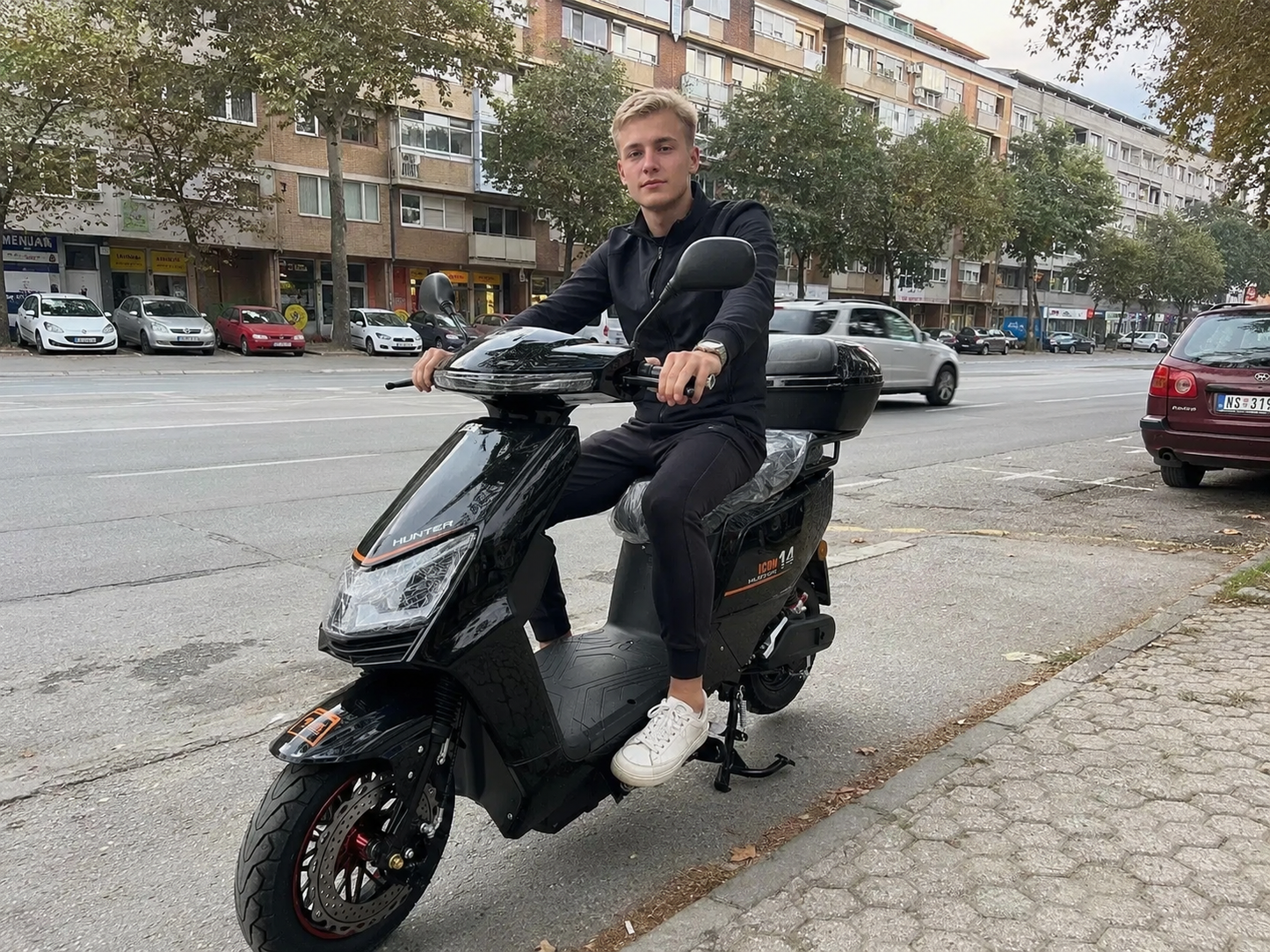 Volt Hero Električni Skuter